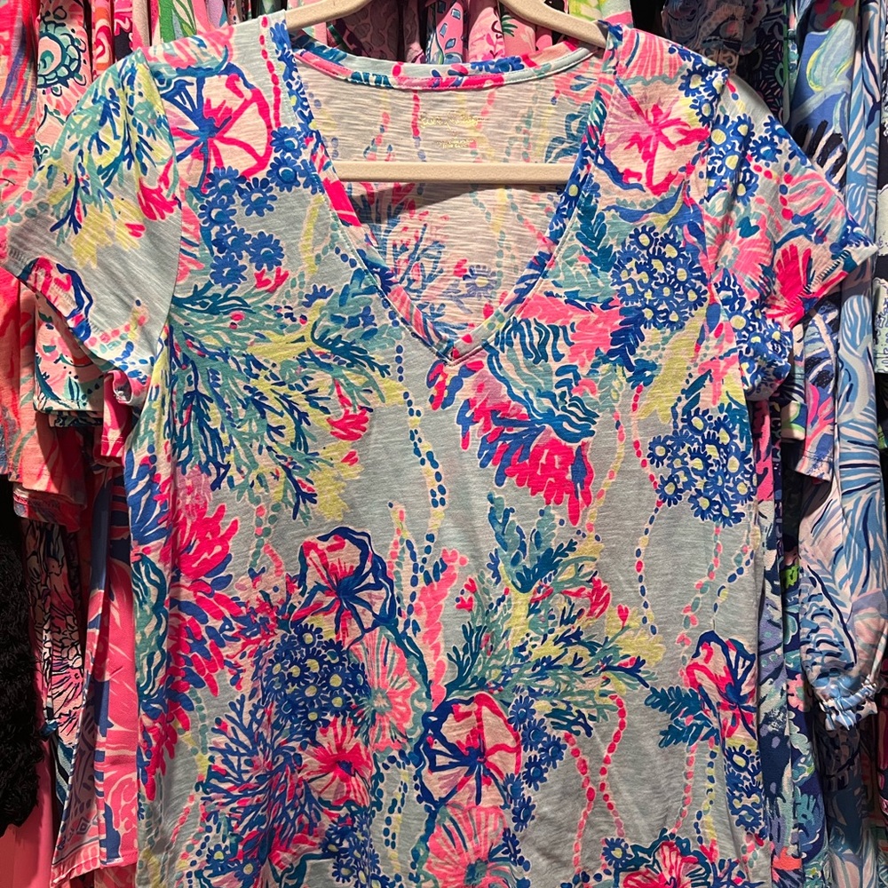 NWOT Lilly Pulitzer Essie Tee Shirt Size Small